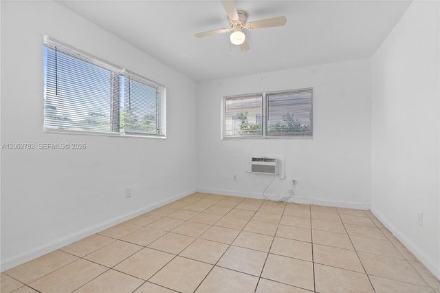 744 85th St, Miami Beach, FL 33141