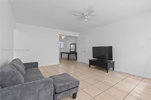 744 85th St, Miami Beach, FL 33141