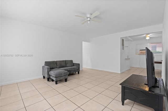 744 85th St, Miami Beach, FL 33141