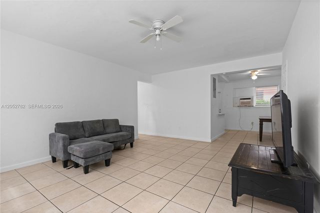744 85th St, Miami Beach, FL 33141