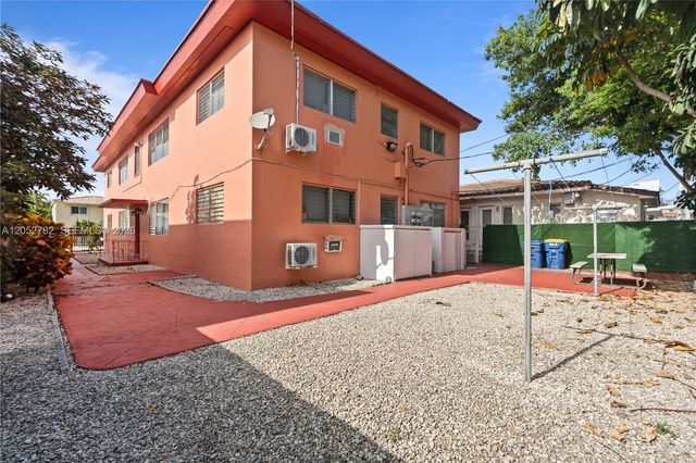 744 85th St, Miami Beach, FL 33141