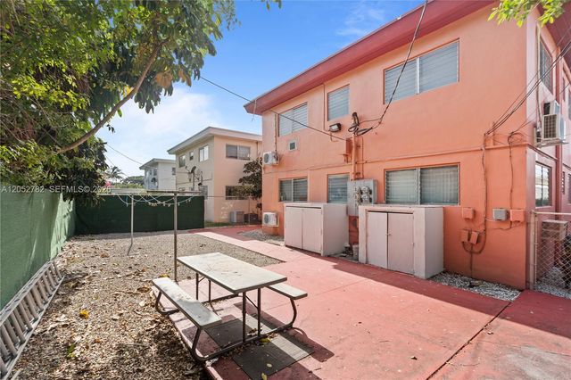 744 85th St, Miami Beach, FL 33141