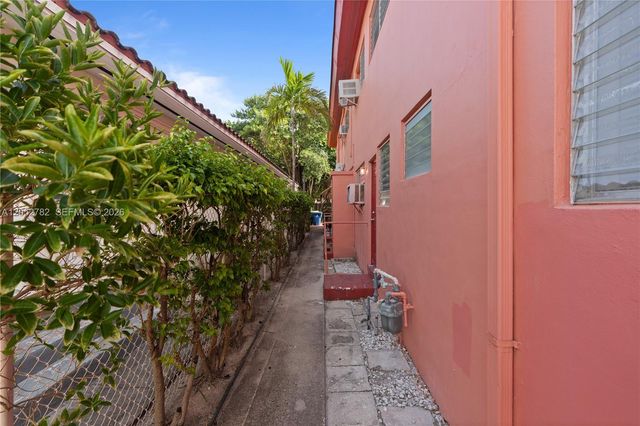 744 85th St, Miami Beach, FL 33141