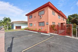 744 85th St, Miami Beach, FL 33141