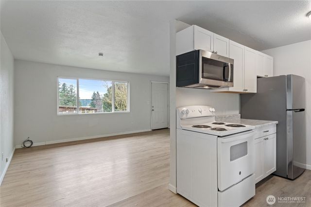 3224 Halverson Avenue, Bremerton, WA 98310