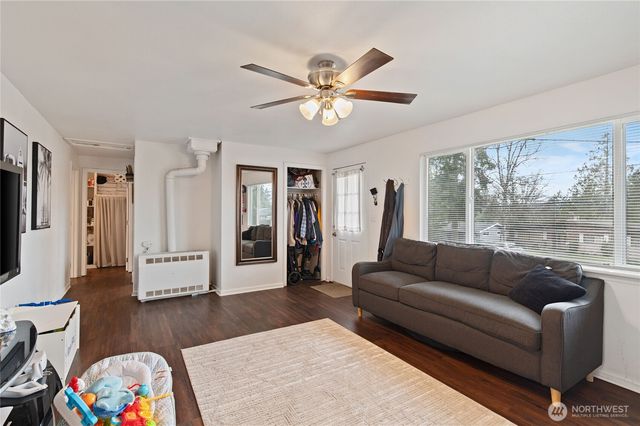 3224 Halverson Avenue, Bremerton, WA 98310