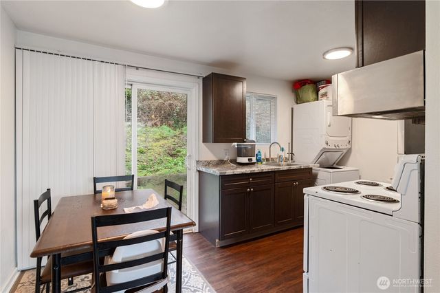 3224 Halverson Avenue, Bremerton, WA 98310