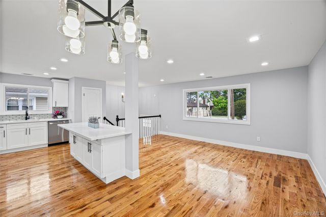 66 4th Avenue, Westbury, NY 11590