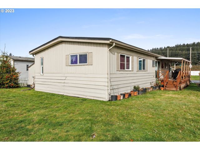 13900 Se HIGHWAY 212 125, Clackamas, OR 97015