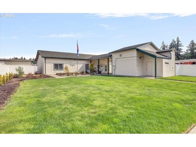 13900 Se HIGHWAY 212 125, Clackamas, OR 97015