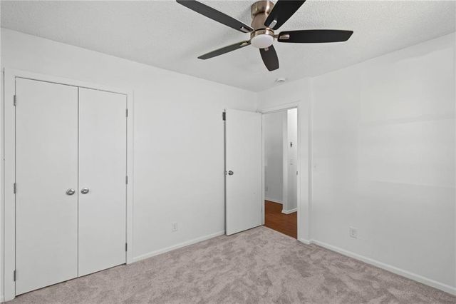 8033 NE San Rafael Drive, Kansas City, MO 64119