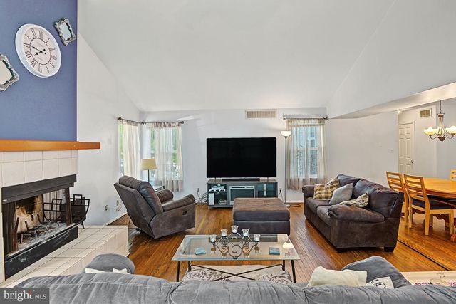 43 WILSON DR, Sicklerville, NJ 08081