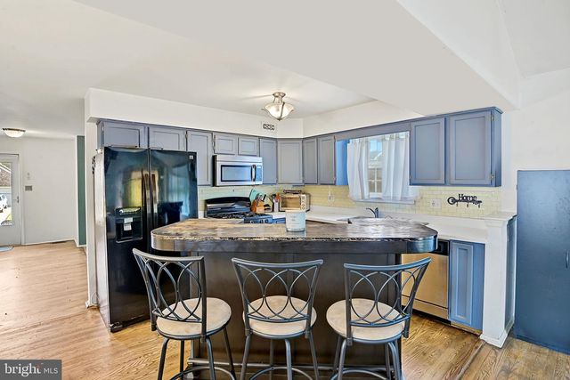 43 WILSON DR, Sicklerville, NJ 08081