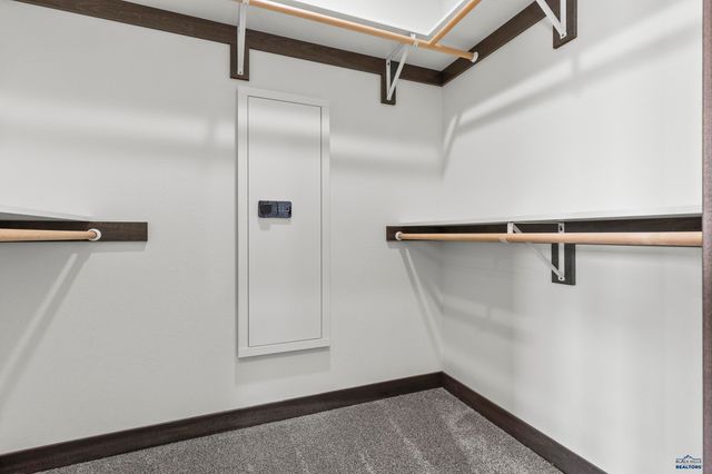 6420 ANDERSON RD, Summersest, SD 57718