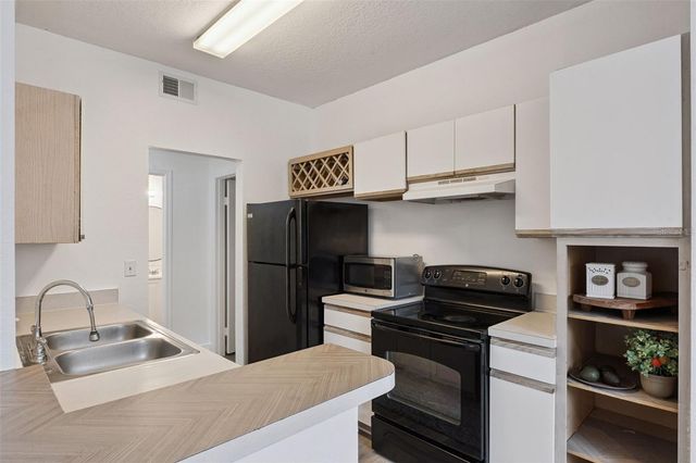 2558 ROBERT TRENT JONES DRIVE 1435, Orlando, FL 32835