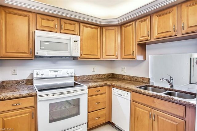 1700 Pine Valley DR 307, Fort Myers, FL 33907