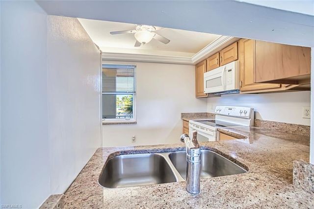 1700 Pine Valley DR 307, Fort Myers, FL 33907