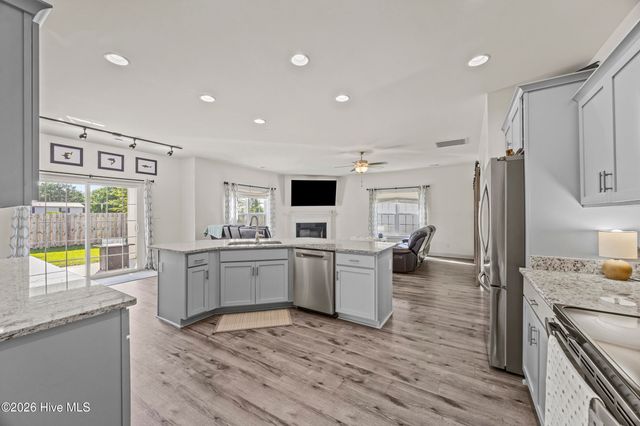 323 Windmill Light Way, Sneads Ferry, NC 28460