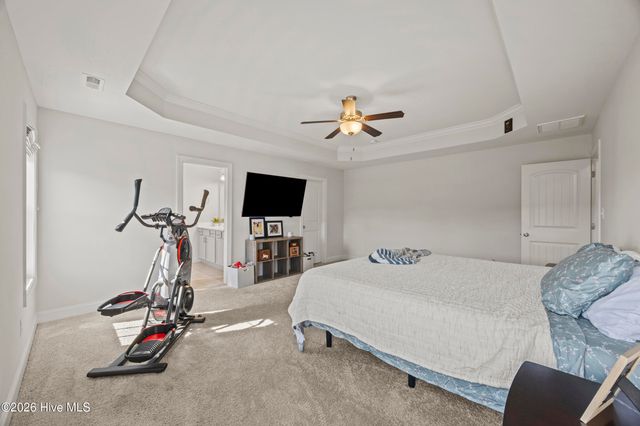 323 Windmill Light Way, Sneads Ferry, NC 28460