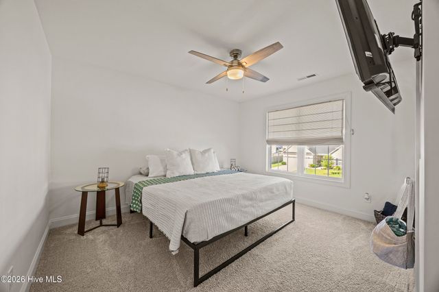 323 Windmill Light Way, Sneads Ferry, NC 28460