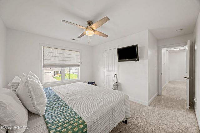 323 Windmill Light Way, Sneads Ferry, NC 28460