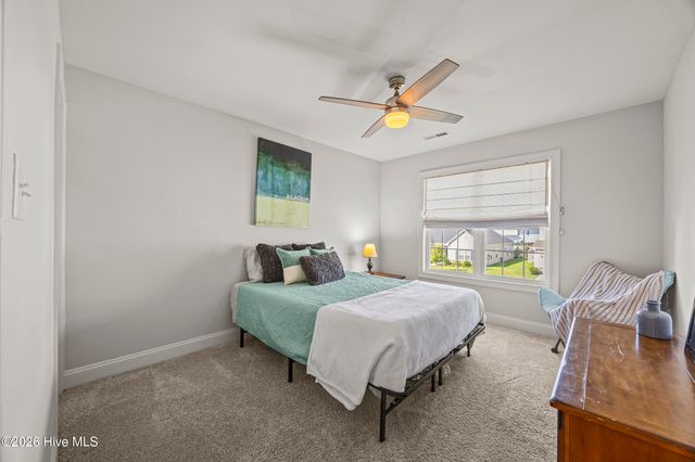 323 Windmill Light Way, Sneads Ferry, NC 28460