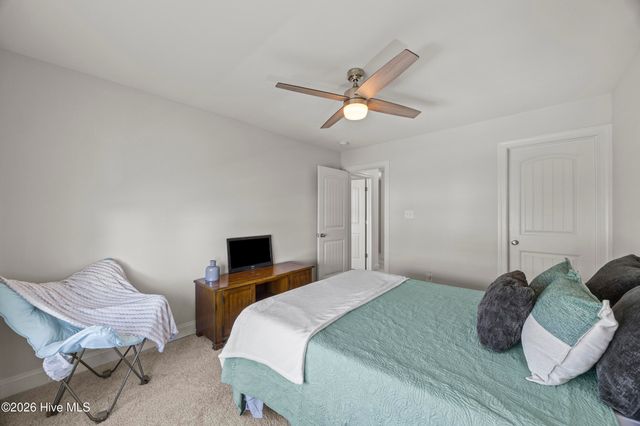 323 Windmill Light Way, Sneads Ferry, NC 28460