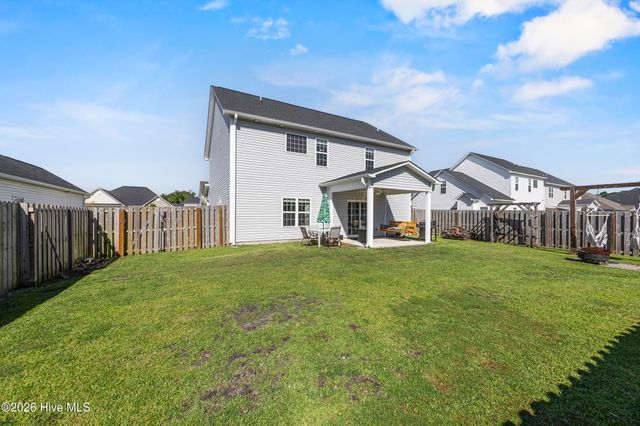 323 Windmill Light Way, Sneads Ferry, NC 28460