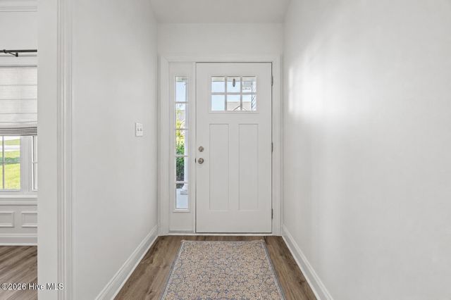 323 Windmill Light Way, Sneads Ferry, NC 28460