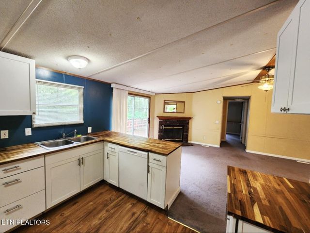 1539 Creek Side Drive, Sevierville, TN 37876