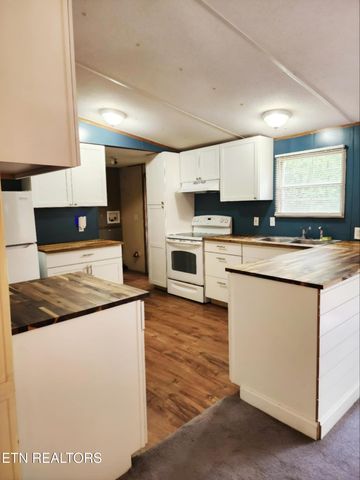 1539 Creek Side Drive, Sevierville, TN 37876