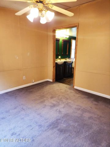 1539 Creek Side Drive, Sevierville, TN 37876