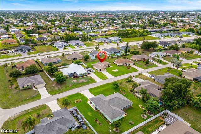 219 NE 7th PL, Cape Coral, FL 33909