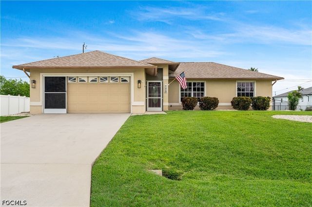 219 NE 7th PL, Cape Coral, FL 33909