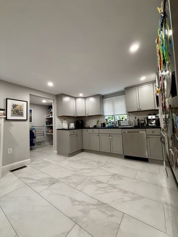 74 Seminole Ave, Waltham, MA 02451