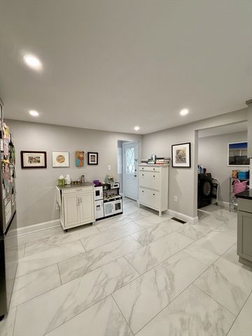 74 Seminole Ave, Waltham, MA 02451