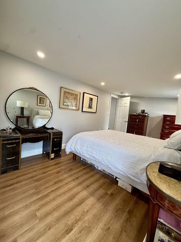 74 Seminole Ave, Waltham, MA 02451