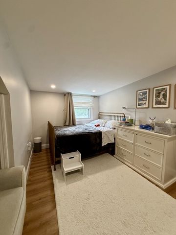 74 Seminole Ave, Waltham, MA 02451
