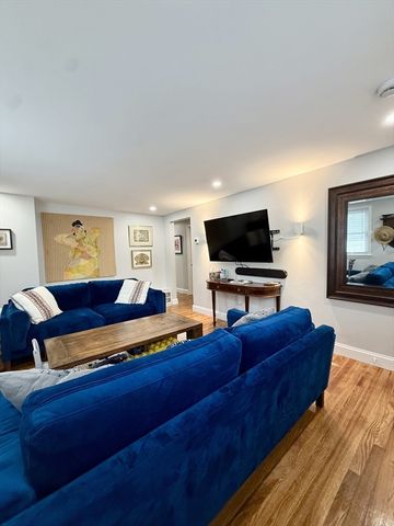 74 Seminole Ave, Waltham, MA 02451