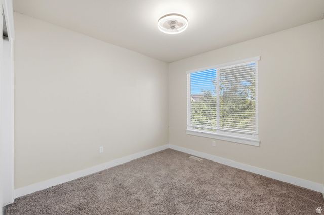8947 S HEIGHTS DR, Sandy, UT 84094