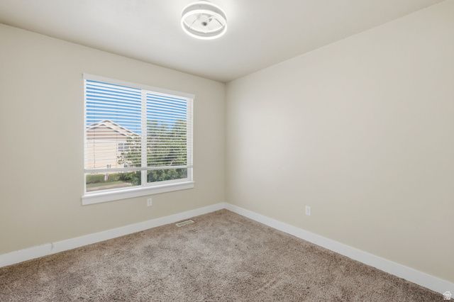 8947 S HEIGHTS DR, Sandy, UT 84094
