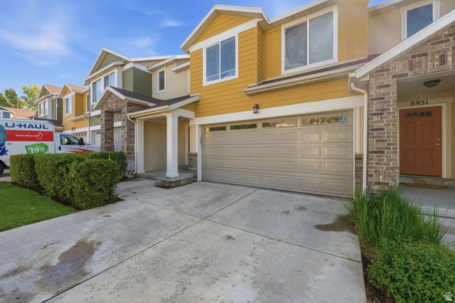 8947 S HEIGHTS DR, Sandy, UT 84094