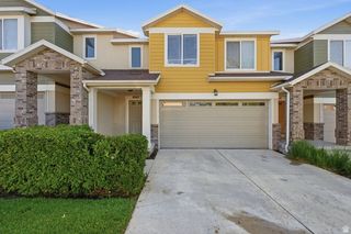 8947 S HEIGHTS DR, Sandy, UT 84094
