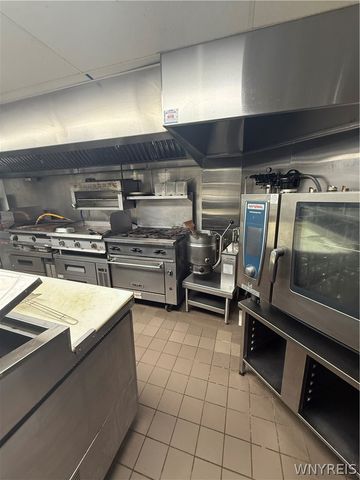 3167 South Park Avenue, Lackawanna, NY 14218