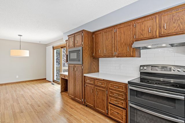 13880 Pennock Avenue, Apple Valley, MN 55124