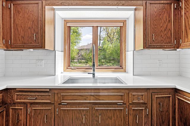 13880 Pennock Avenue, Apple Valley, MN 55124