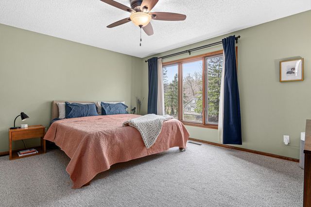 13880 Pennock Avenue, Apple Valley, MN 55124