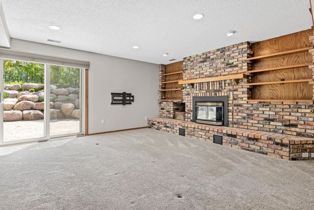 13880 Pennock Avenue, Apple Valley, MN 55124