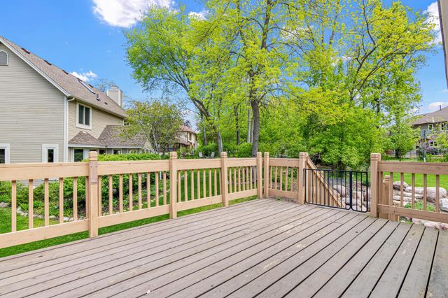 13880 Pennock Avenue, Apple Valley, MN 55124