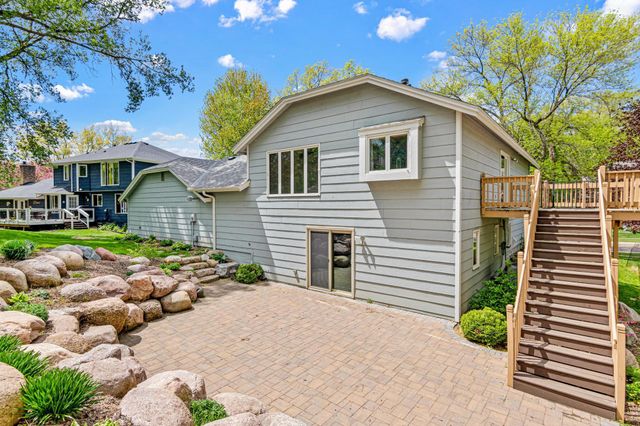 13880 Pennock Avenue, Apple Valley, MN 55124